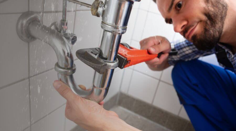Professional same day plumber services in Summitville, IN